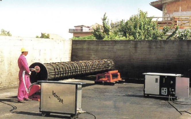 لنس ماشین انعطاف پذیر دوگانه جهت رسوب زدایی داخلی مبدل با فشار 8 بار مدل FX-2/3 ساخت ایدروجت ایتالیا